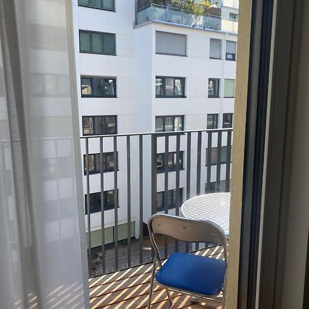 Modern Apartment Near Stadtpark Виена Екстериор снимка
